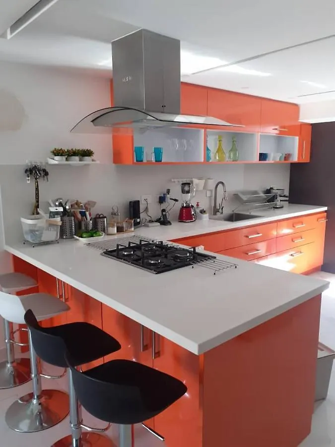 Confortable Apartamento Ejecutivo En La California Caracas Apartmán